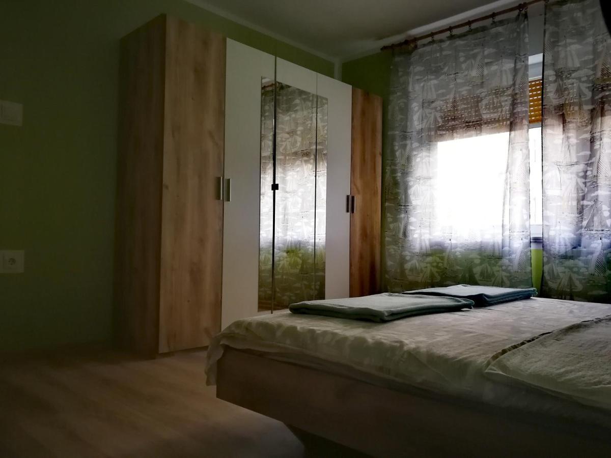 Apartments Anita Цриквениця Екстер'єр фото